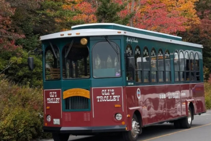 Oli's Trolley — Bar Harbor, ME