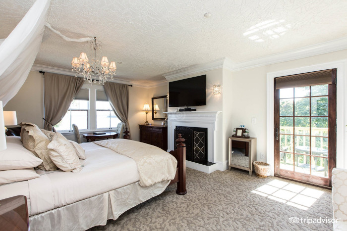Balance Rock Inn — , 