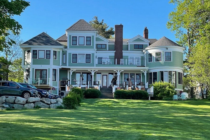Saltair Inn Waterfront Bed & Breakfast — Bar Harbor, ME